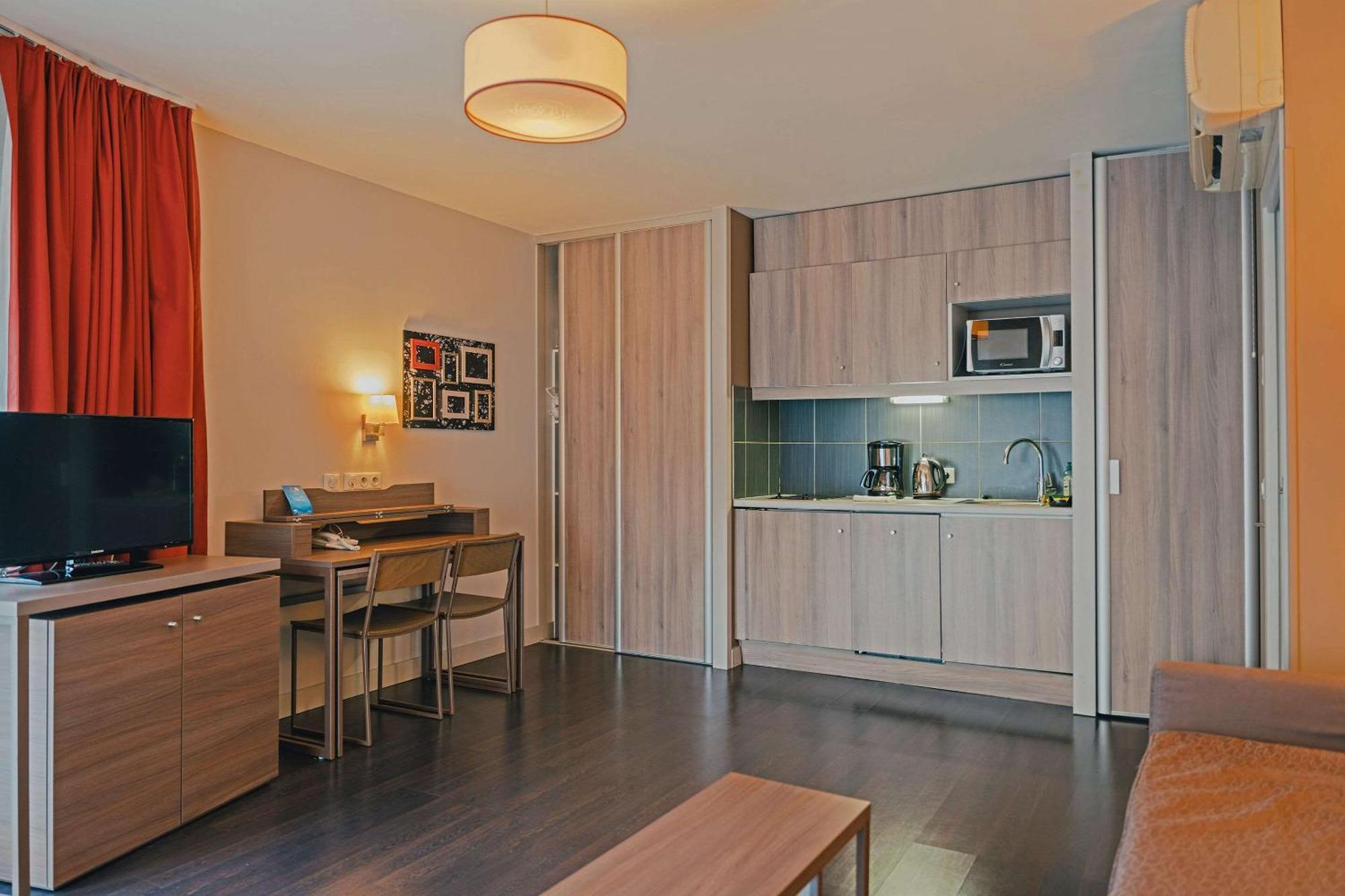 Comfort Aparthotel Saint-Etienne Экстерьер фото